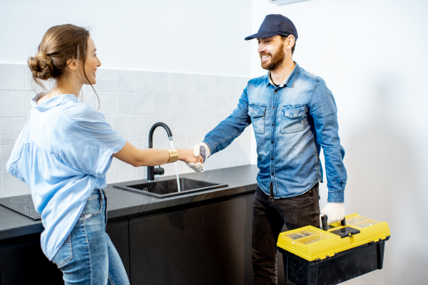 Déménagement : les petits travaux à prévoir pour un déménagement sans stress !